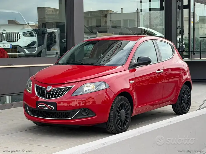 Lancia Ypsilon