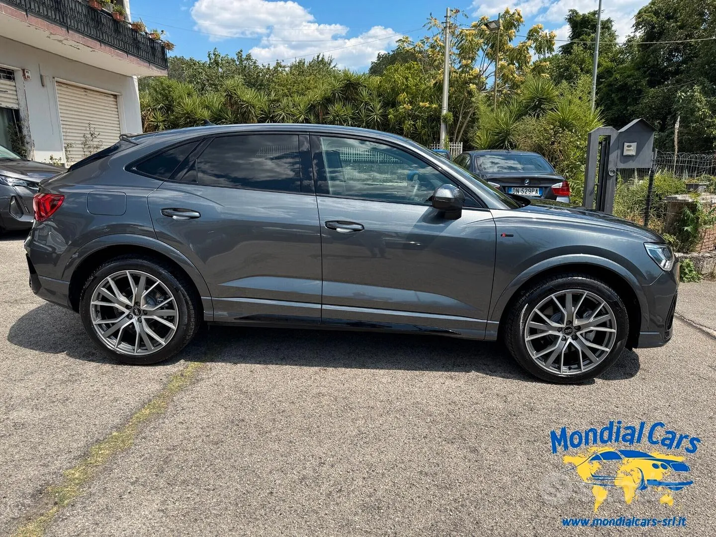 Audi Q3 2021 photo 4