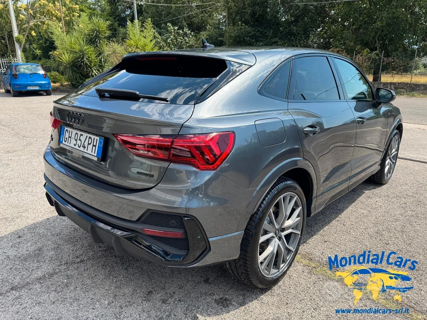 Audi Q3 2021 photo 5