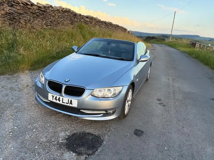 BMW 3 Series 2010 photo 5