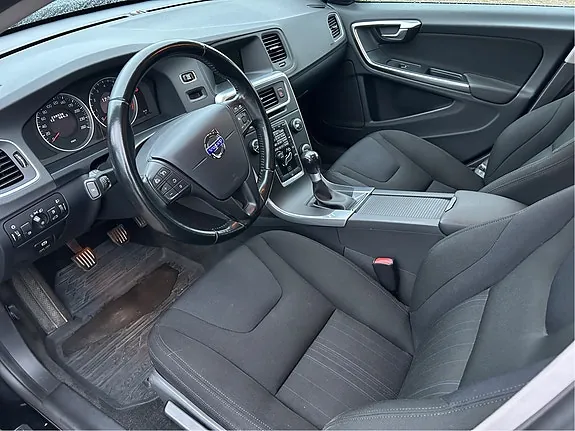 Volvo V60 2013 photo 4
