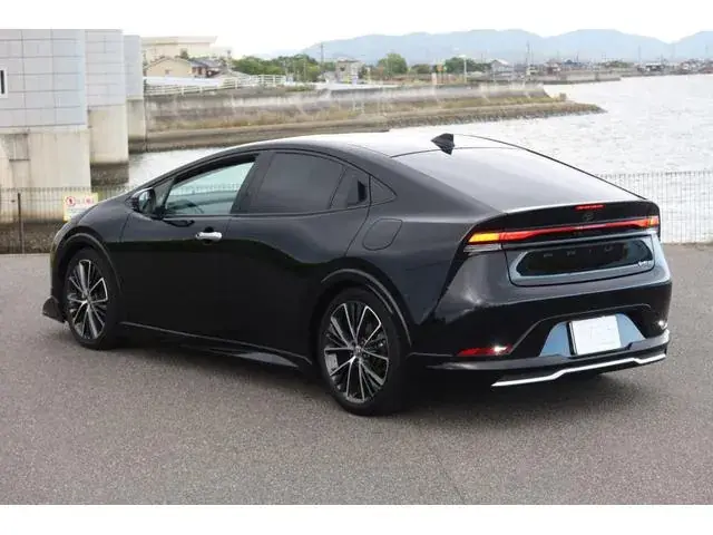 Toyota Prius Z 2024 photo 4