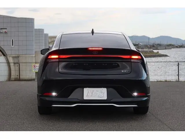 Toyota Prius Z 2024 photo 5