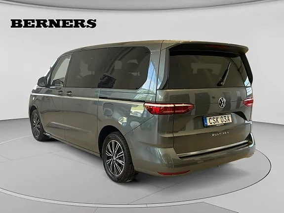Volkswagen Multivan 2025 photo 3