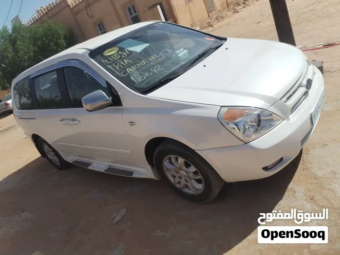 Kia Carnival 2008 photo 5