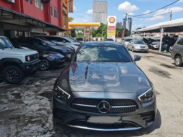 Mercedes-Benz E300