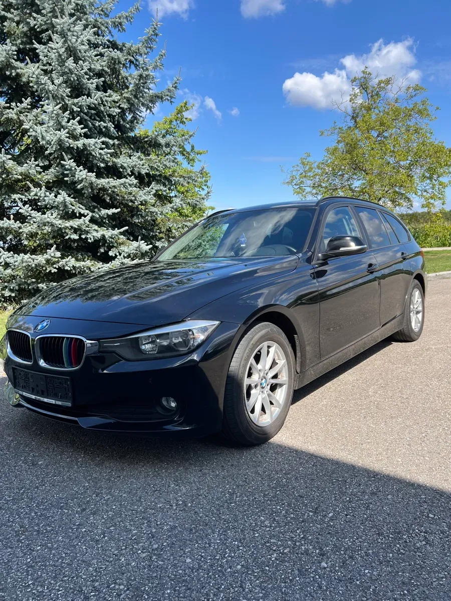BMW 3 Series 2012 photo 3