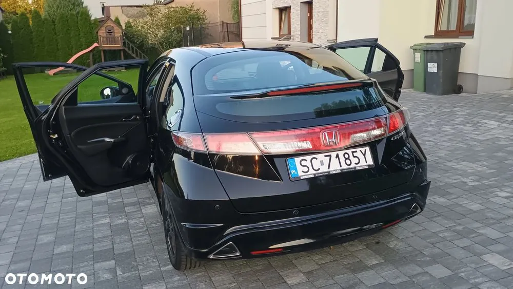 Honda Civic 2010 photo 3