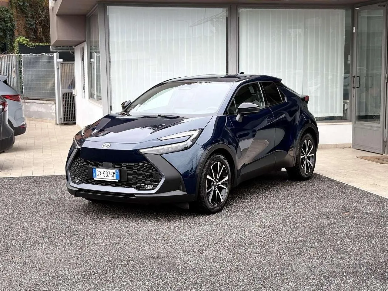 Toyota C-Hr 2024 photo 3