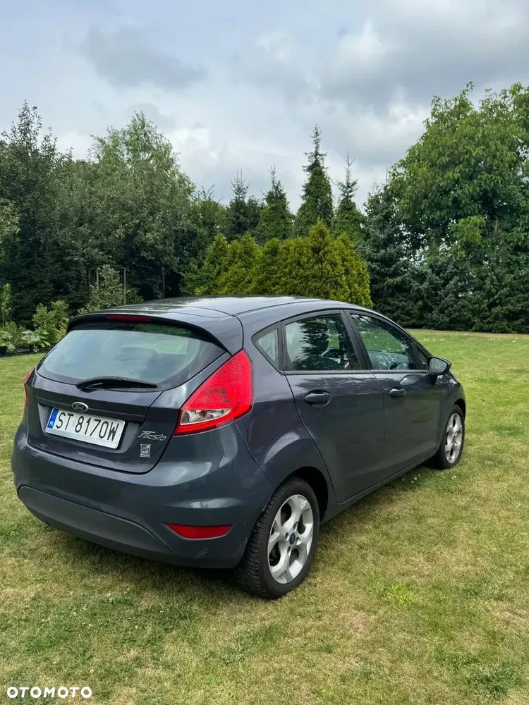 Ford Fiesta 2012 photo 5
