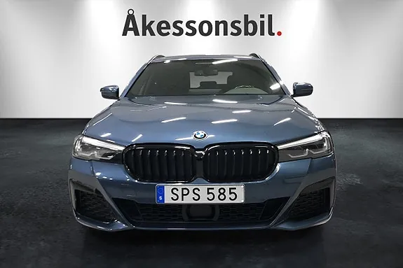 BMW 520 2023 photo 2