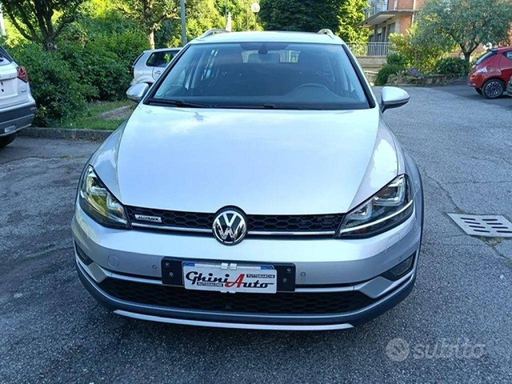 Volkswagen Golf Variant 2015 photo 2