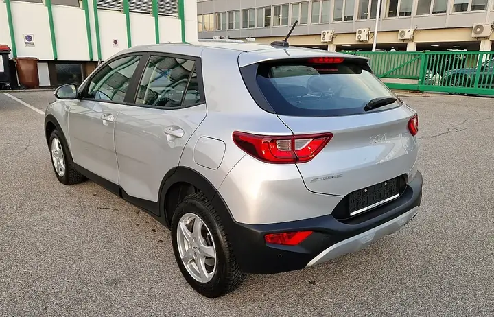 Kia Stonic 2022 photo 3