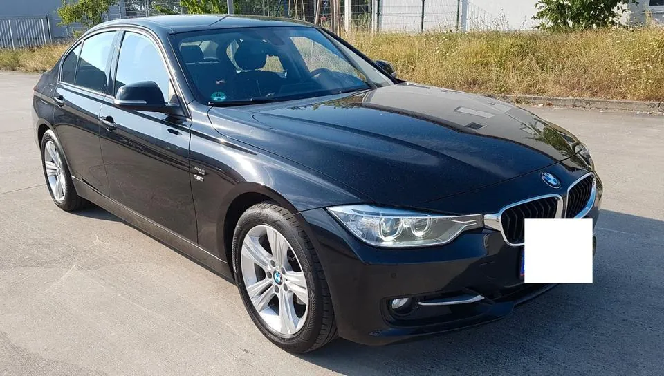 BMW 320I