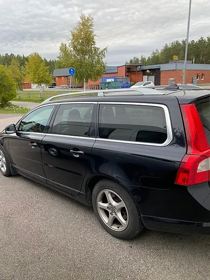 Volvo V70 2009 photo 3