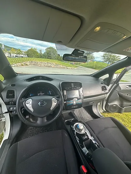 Nissan Leaf 2017 photo 3
