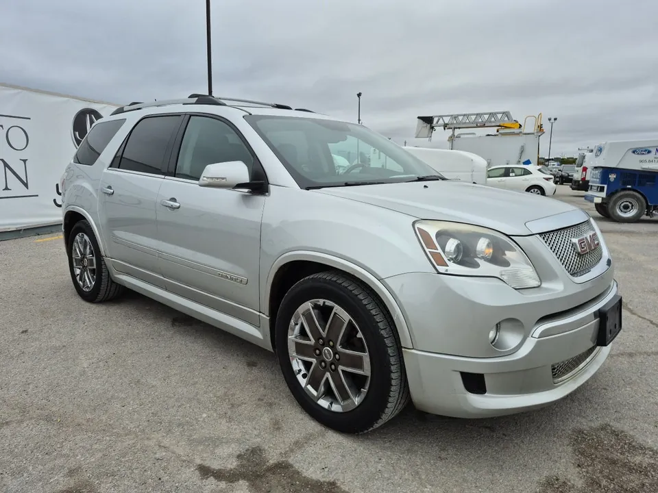 GMC Acadia 2012 photo 3