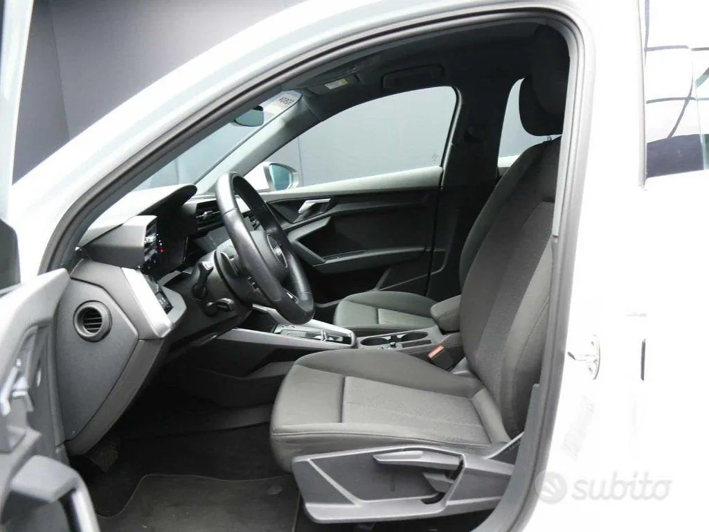 Audi A3 2023 photo 3
