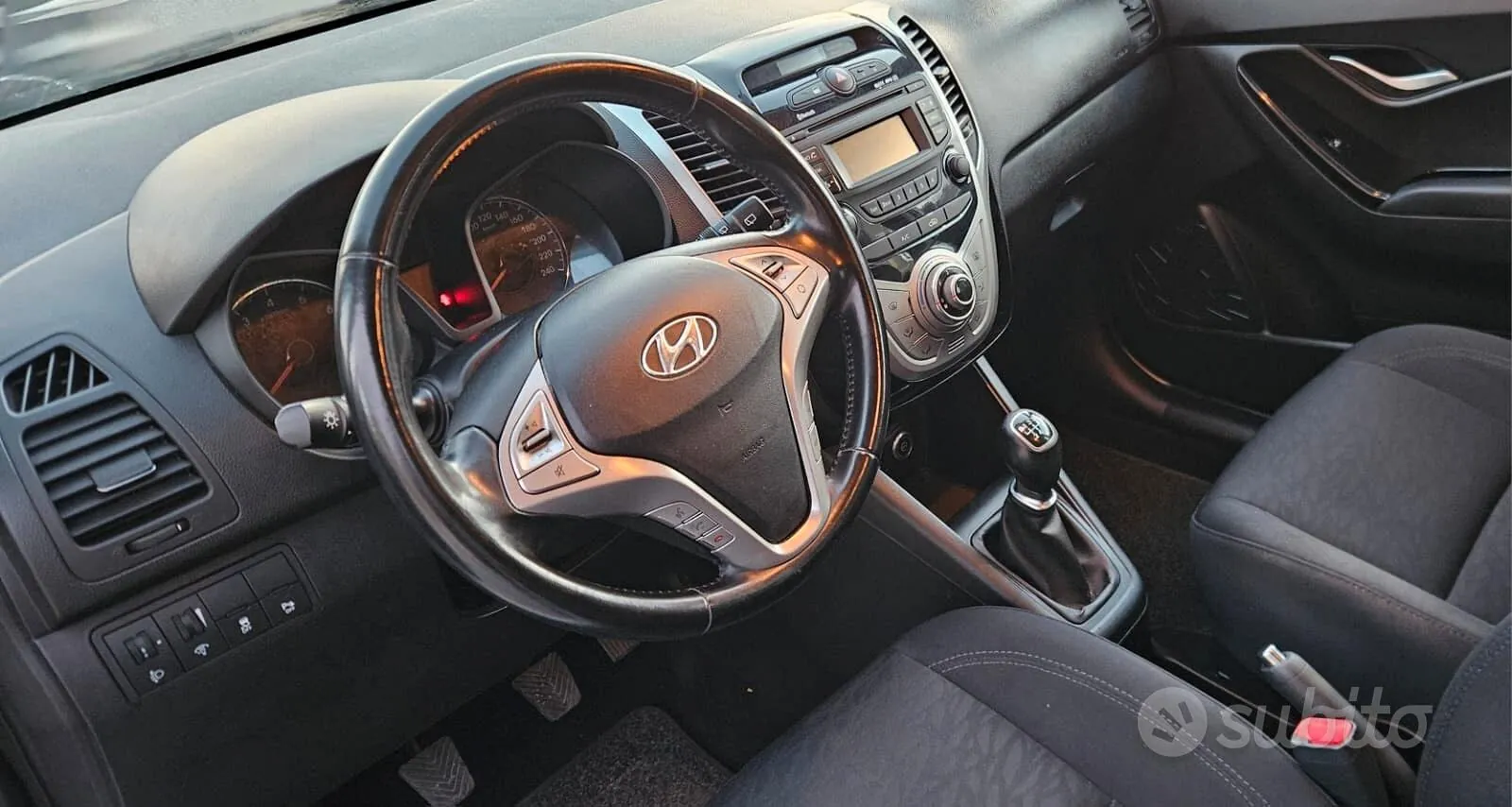 Hyundai Ix20 2016 photo 5