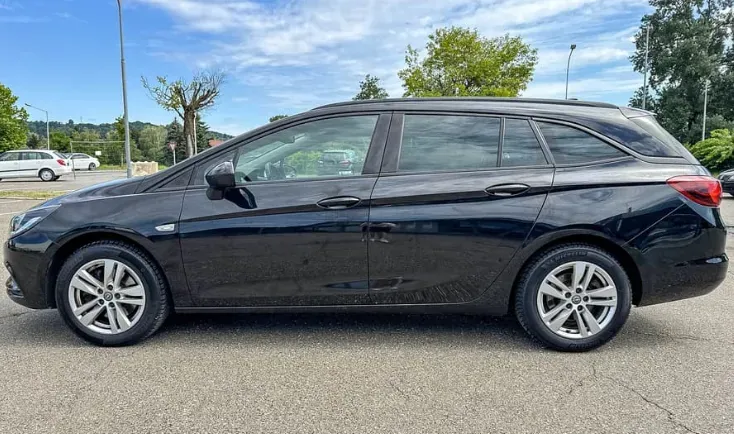 Opel Astra 2018 photo 3