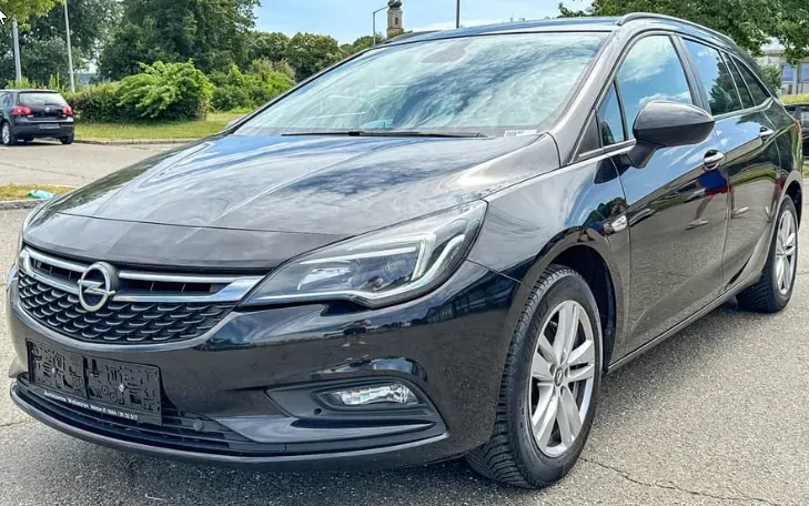 Opel Astra 2018 photo 2
