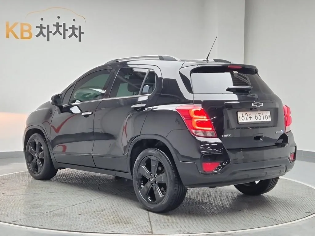 Chevrolet Trax 2018 photo 2