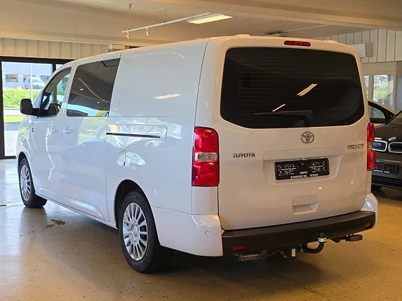 Toyota Proace 2023 photo 3
