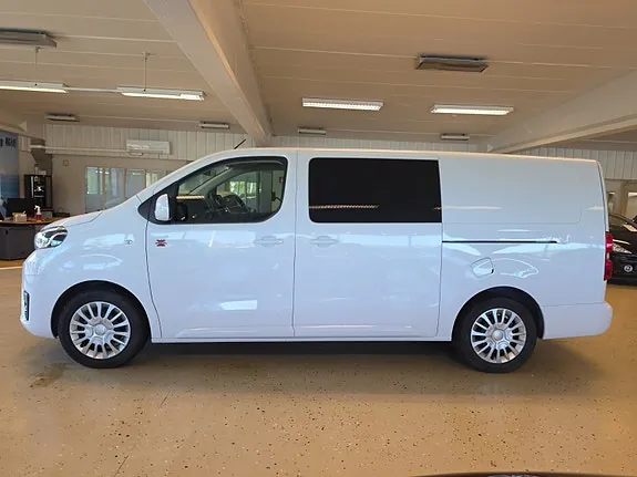 Toyota Proace 2023 photo 2