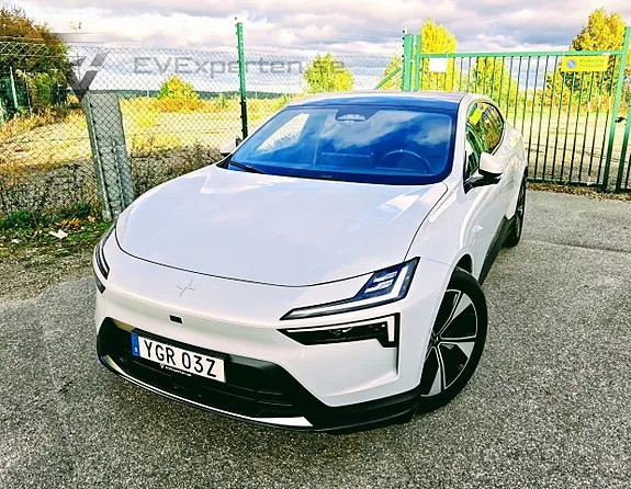 Polestar 4 2025 photo 3
