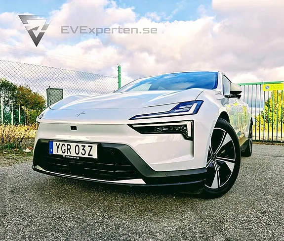 Polestar 4 2025 photo 2