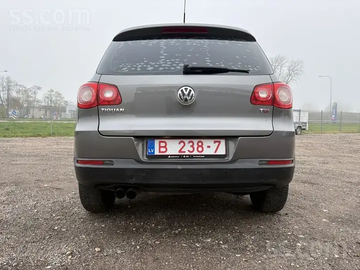 Volkswagen Tiguan 2010 photo 4