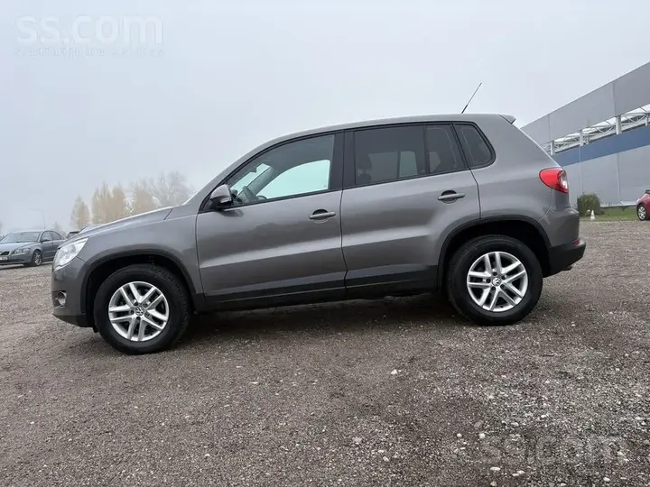 Volkswagen Tiguan 2010 photo 2