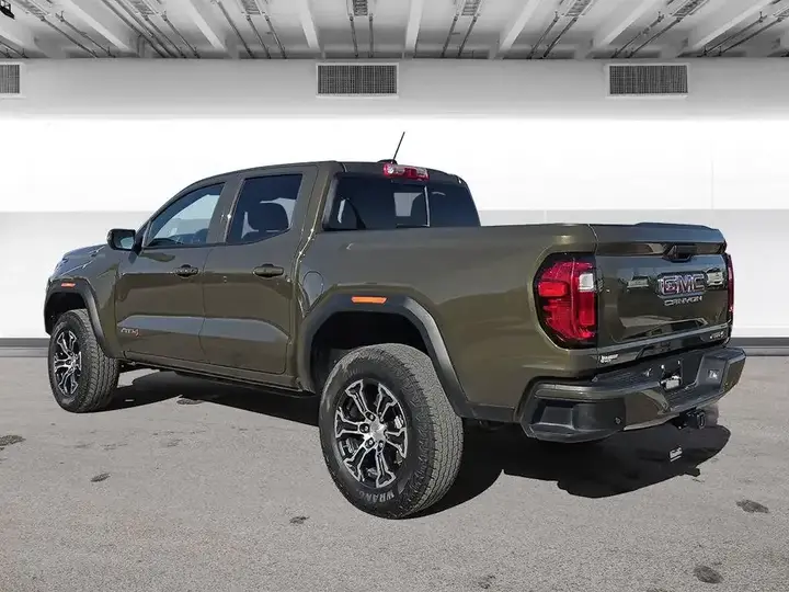 GMC Canyon 2024 photo 3