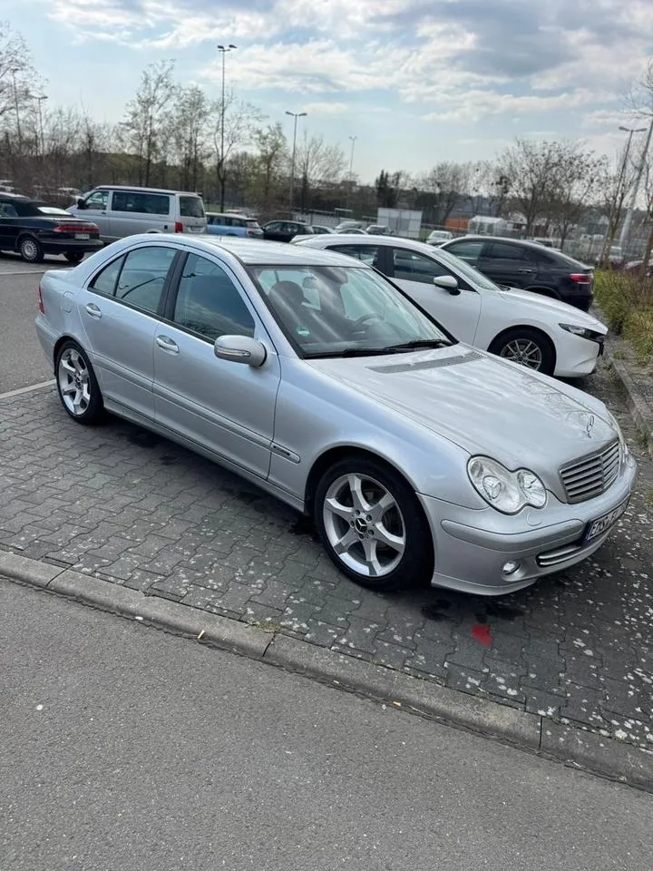 Mercedes-Benz C 180