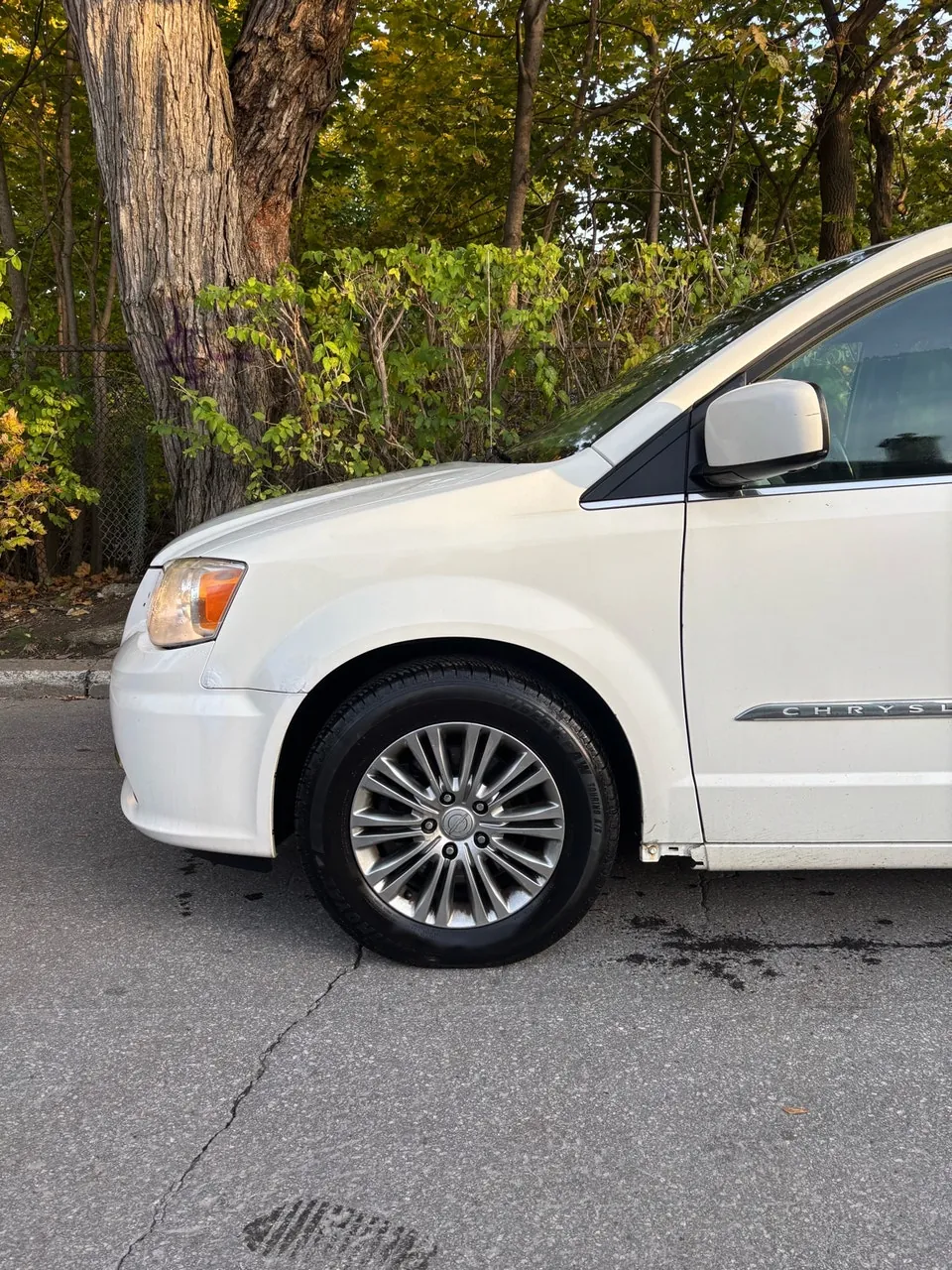 Chrysler Town & Country 2013 photo 4