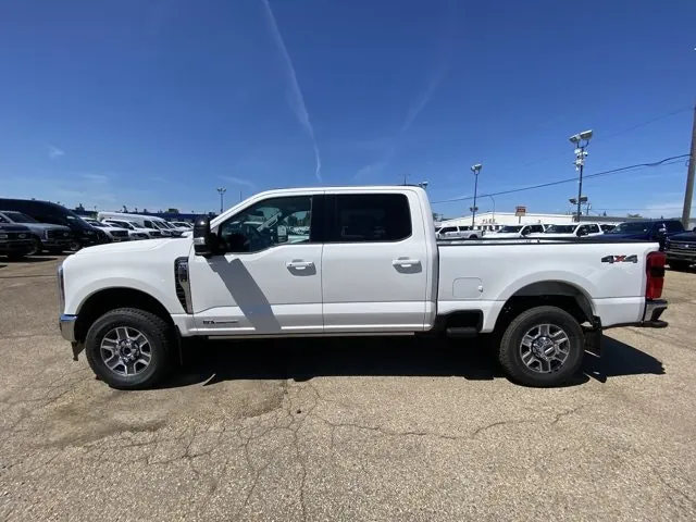 Ford Super Duty F-350 2026 photo 4