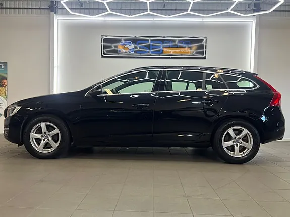 Volvo V60 2016 photo 2
