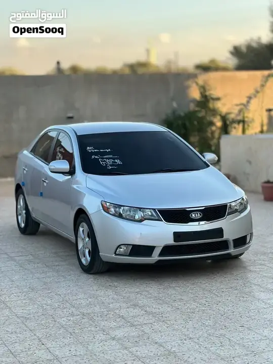 Kia Forte 2010 photo 2