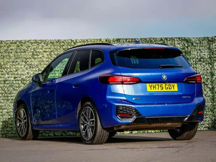 BMW 2 Series Active Tourer 2025 photo 2