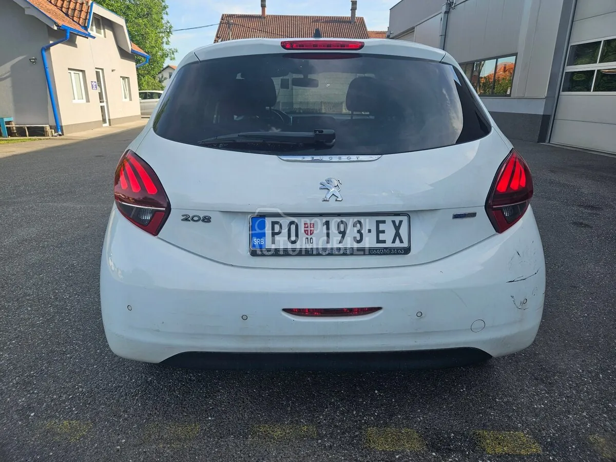 Peugeot 208 2017 photo 2