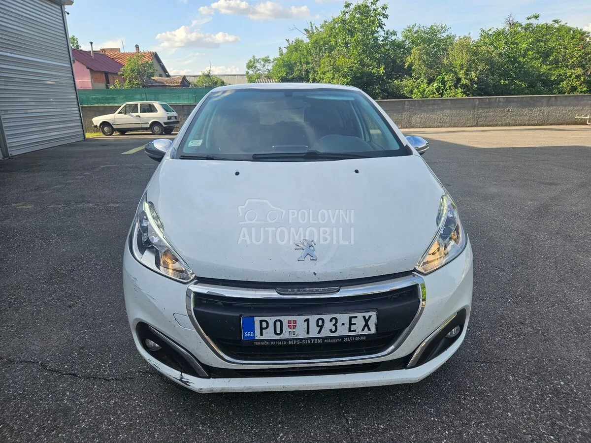Peugeot 208