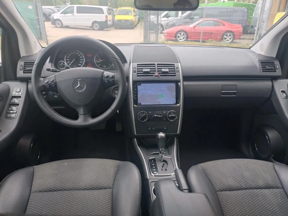 Mercedes-Benz A160