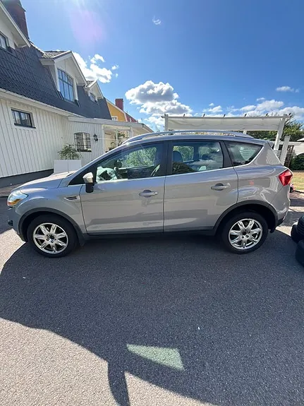 Ford Kuga 2011 photo 5