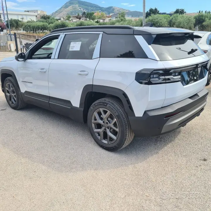Jeep Compass 2026 photo 4