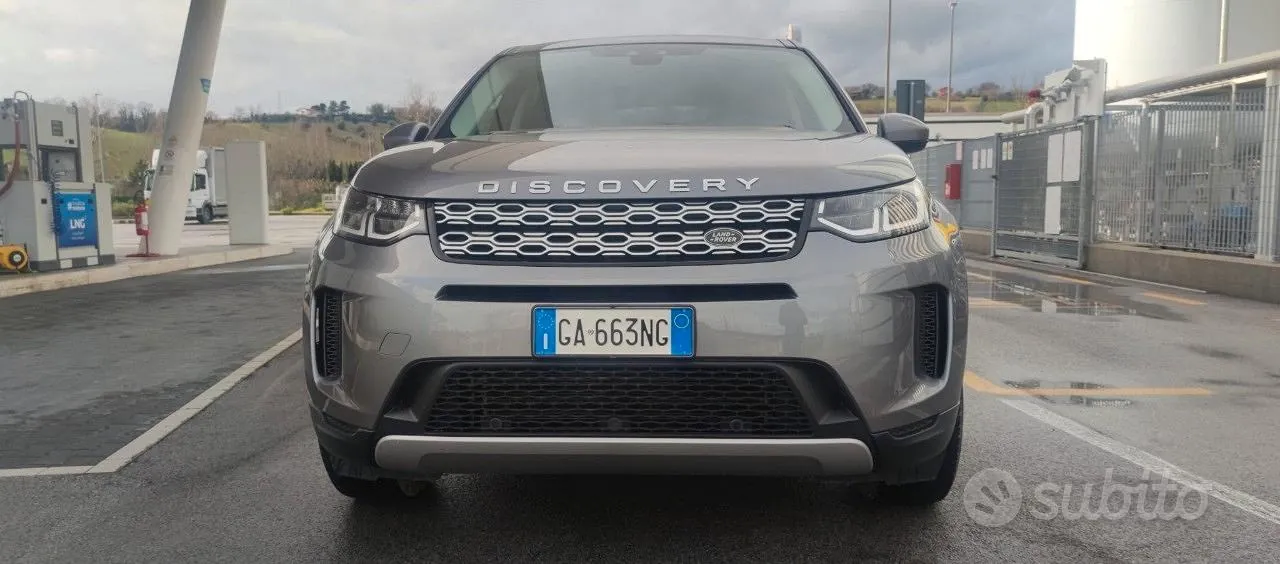 Land Rover Discovery Sport 2020 photo 2