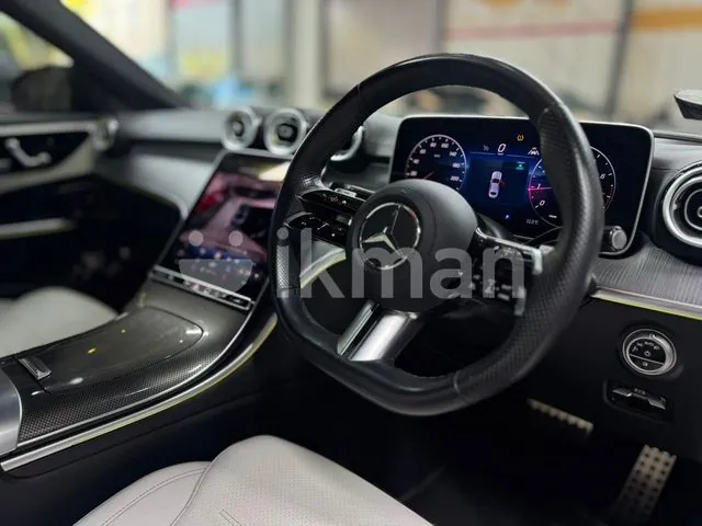 Mercedes-Benz C200 2025 photo 4