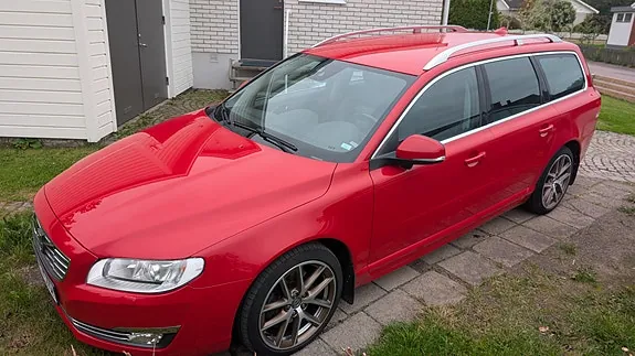 Volvo V70 2015 photo 2