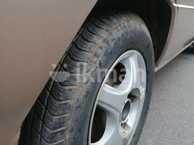 Mitsubishi Lancer 1987 photo 4