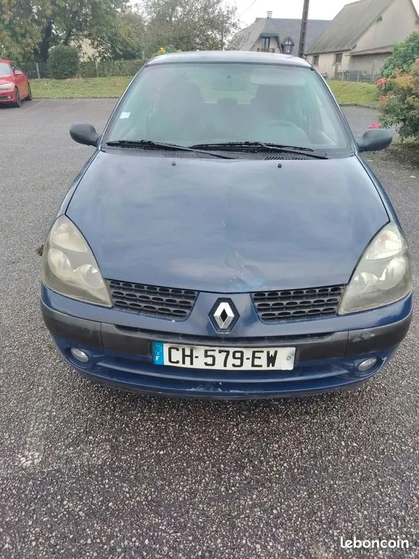 Renault Clio 2002 photo 3