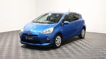 Toyota Aqua 2012 photo 4